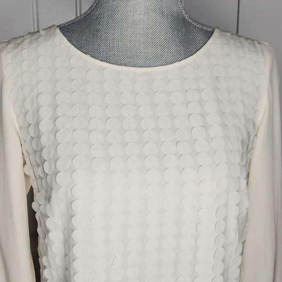 AKRIS punto silk ivory long sleeve bouse, size 6. - Picture 2 of 13